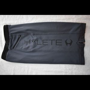 Men’s Large Gray/Black Regular Hylete Shorts